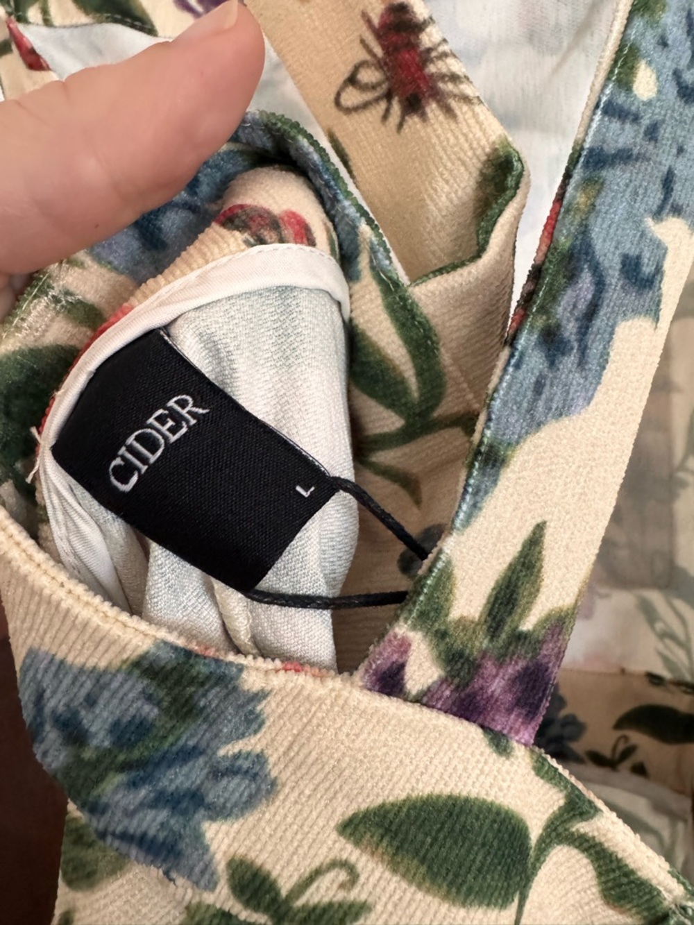Cider Cream Floral Overall Shorts with Red & Blue Blooms - Picture 4 of 5
